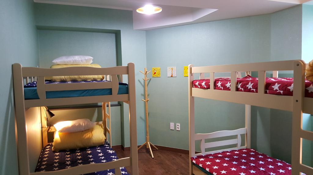Sky Island Guesthouse Μπουσάν Δωμάτιο φωτογραφία